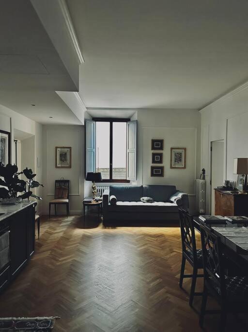 Ottavia, Santa Maria Novella Apartamento *